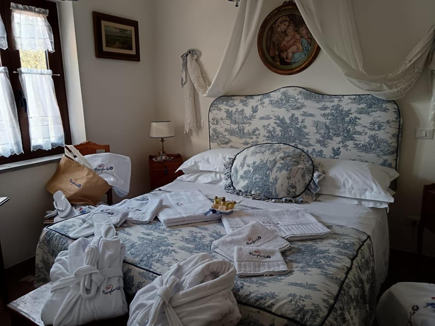 Bed And Breakfast Margherita & Home Restaurant Gerano エクステリア 写真