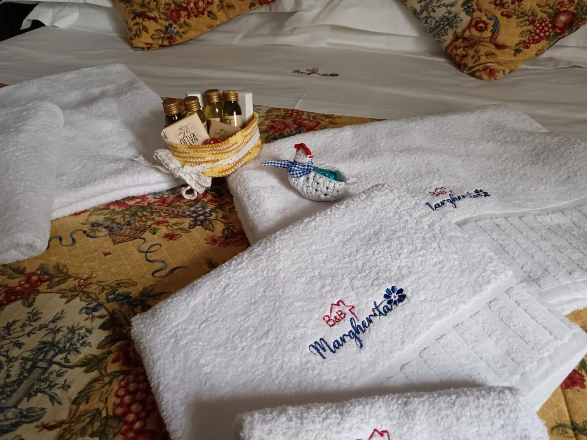 Bed And Breakfast Margherita & Home Restaurant Gerano エクステリア 写真