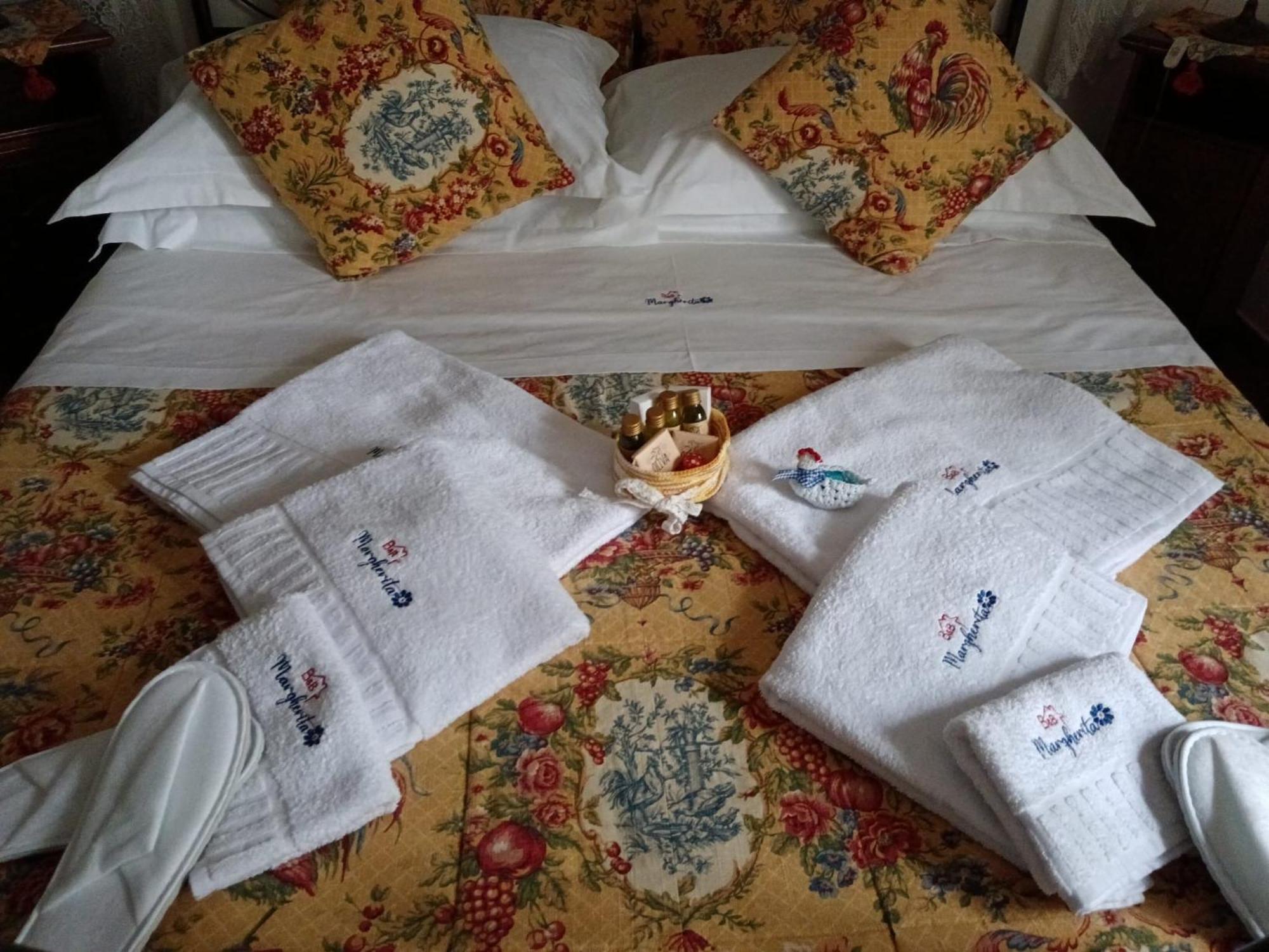 Bed And Breakfast Margherita & Home Restaurant Gerano エクステリア 写真